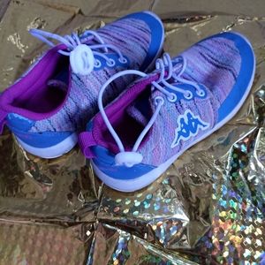 Kids shoes